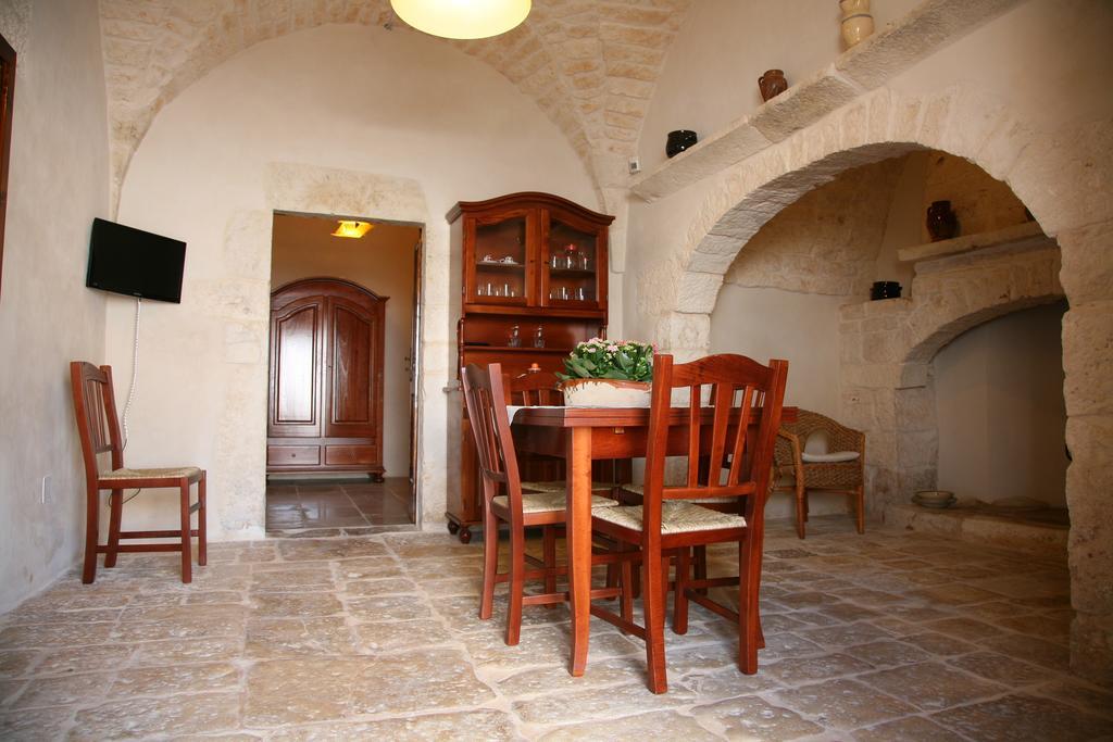 Masseria Montecchie Челие Месапика Екстериор снимка